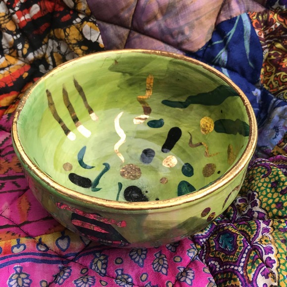 Lime Green Abstract Pottery Snack Bowl with Genuine Gold Accents - Picture 2 of 11